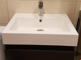 Anatolijs - фото работ: Piekaramais vannas istabas skapītis ar izlietni